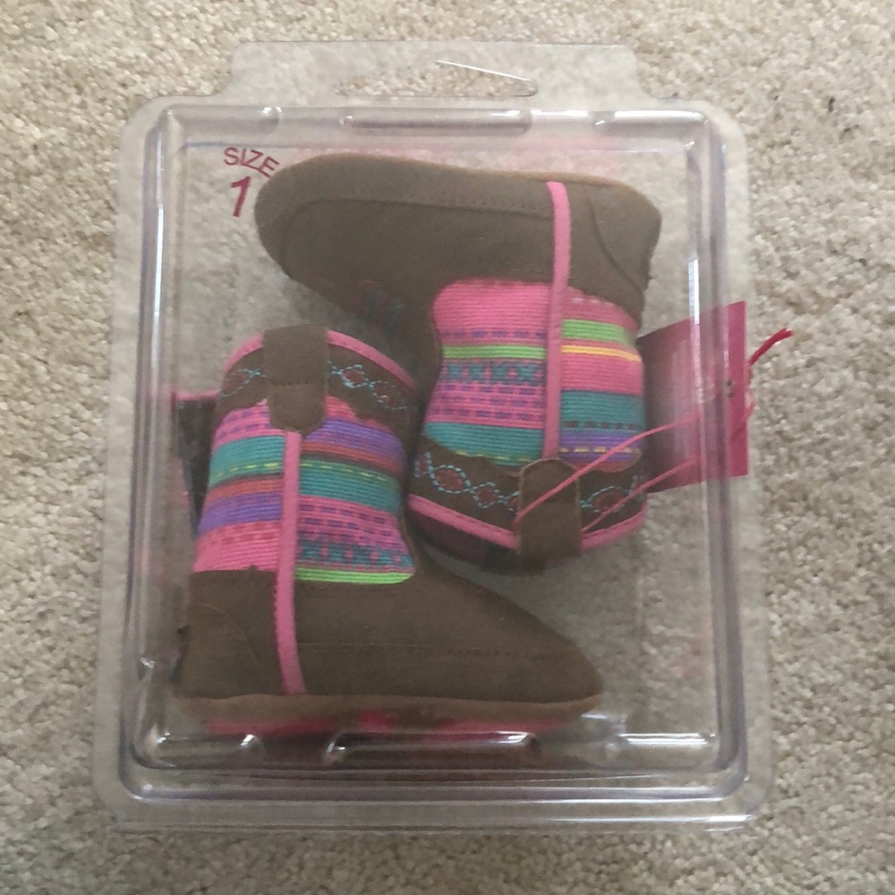 Baby Buckers brown boots size 1